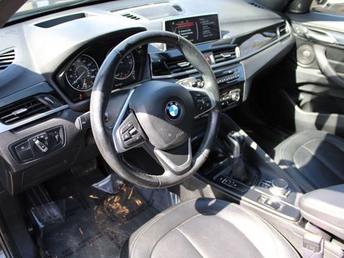 Used 2017 BMW X1 sDrive28i image 11