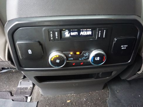 Used 2021 Ford Expedition Limited RWD image 17