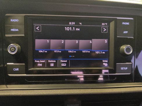 Used 2019 Volkswagen Jetta SE FWD image 25