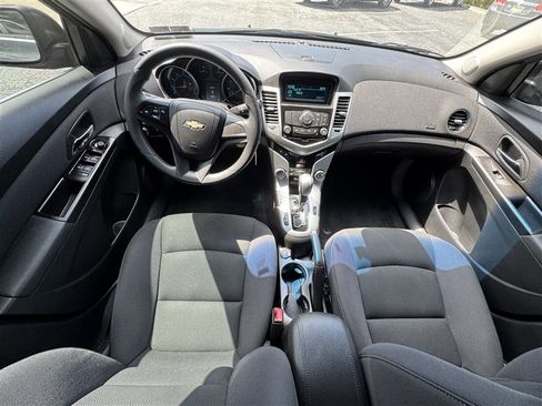 Used 2012 Chevrolet Cruze LT FWD image 9