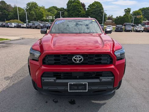 Used 2025 Toyota 4Runner TRD Off-Road Premium w/ Tow Technology Package AWD/4WD image 9