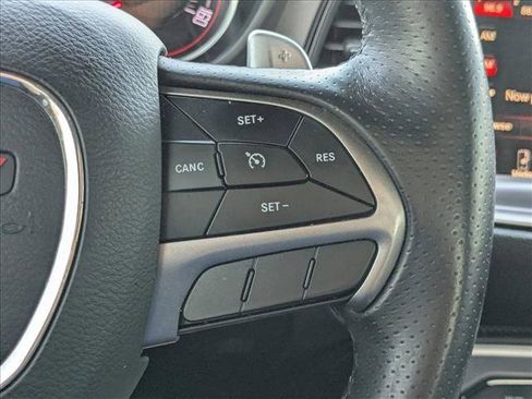 Used 2019 Dodge Challenger R/T w/ Driver Convenience Group image 5