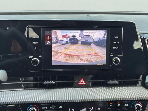 Used 2025 Kia Sportage LX FWD image 28