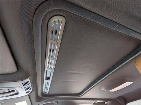 Used 2017 BMW 330i Sedan image 15