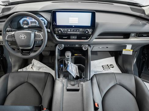 New 2026 Toyota Grand Highlander Limited image 21