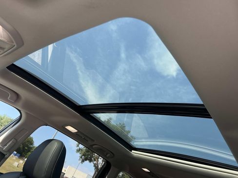 Used 2025 Subaru Ascent Bronze Edition w/ Popular Package #2 image 32