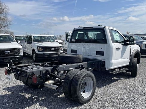 New 2026 Ford F550 2WD Regular Cab Super Duty image 3
