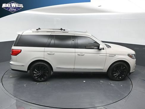 Used 2020 Lincoln Navigator Reserve w/ Equipment Group 208A Reserve RWD image 16