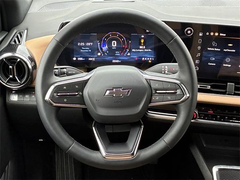 New 2026 Chevrolet Equinox ACTIV w/ Convenience Package III image 21