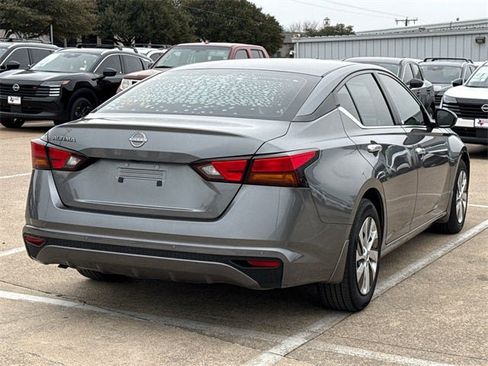 Used 2023 Nissan Altima 2.5 S image 9