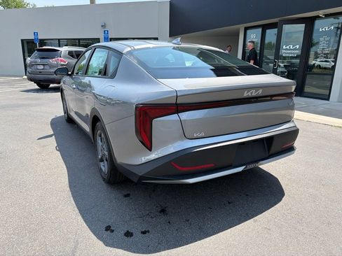 New 2026 Kia K4 FWD image 10