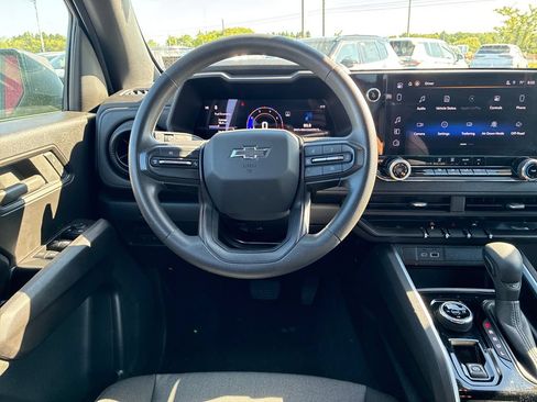 Used 2024 Chevrolet Colorado Trail Boss w/ Advanced Trailering Package AWD/4WD image 19