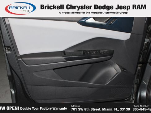 Used 2022 Volkswagen Taos SE FWD image 22