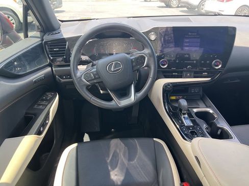 Used 2023 Lexus NX 350 AWD image 3