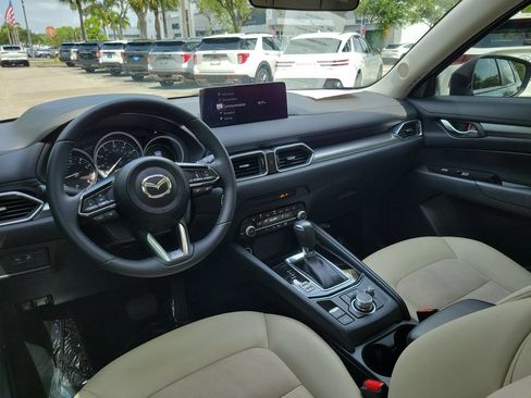 Used 2023 MAZDA CX-5 AWD 2.5 S w/ Select Package image 9