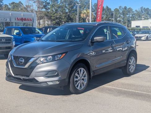 Used 2022 Nissan Rogue Sport SV image 7