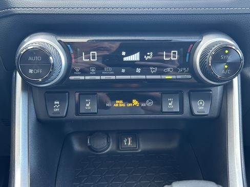 Certified 2024 Toyota RAV4 XLE w/ Convenience Package AWD/4WD image 31
