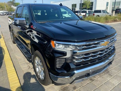 Used 2024 Chevrolet Silverado 1500 LTZ w/ Technology Package AWD/4WD image 4