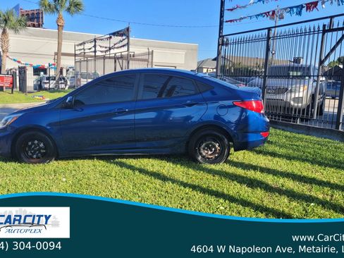Used 2017 Hyundai Accent SE image 5