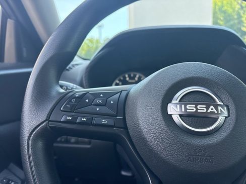 Used 2025 Nissan Sentra S FWD image 19