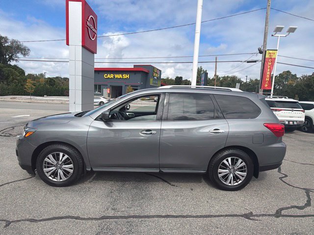 Used 2019 Nissan Pathfinder S AWD/4WD image 8