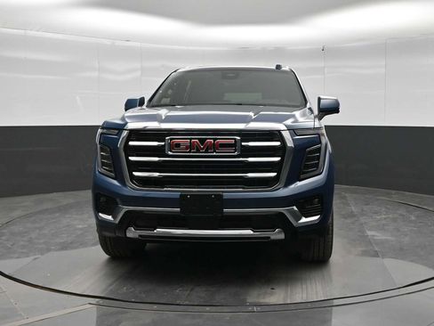 New 2026 GMC Yukon Elevation w/ Elevation Premium Package AWD/4WD image 3