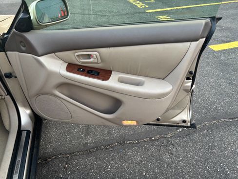 Used 2001 Lexus ES 330 FWD image 27