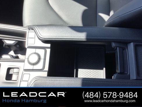 Used 2025 Toyota Grand Highlander AWD image 19