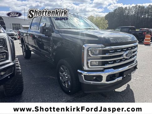 Used 2025 Ford F350 Lariat w/ Lariat Ultimate Package image 1