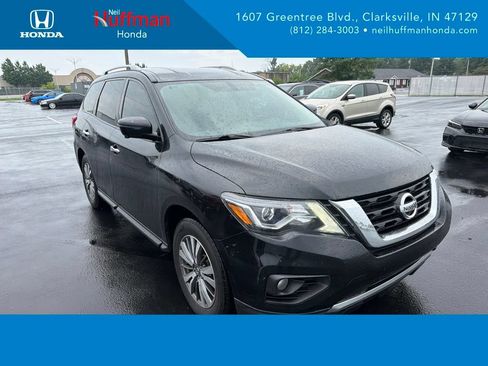 Used 2019 Nissan Pathfinder SL FWD image 1