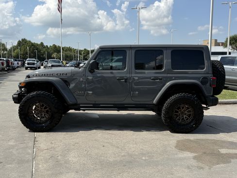Used 2021 Jeep Wrangler Unlimited Rubicon w/ Trailer Tow Package AWD/4WD image 7
