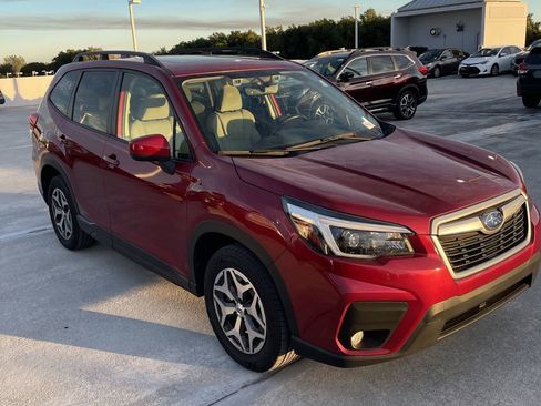Used 2021 Subaru Forester Premium w/ Popular Package #1 image 3