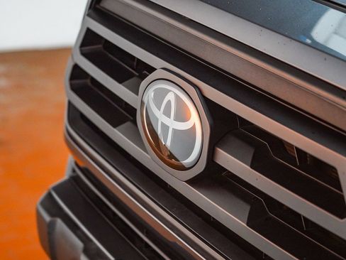 Used 2023 Toyota Tacoma SR image 9