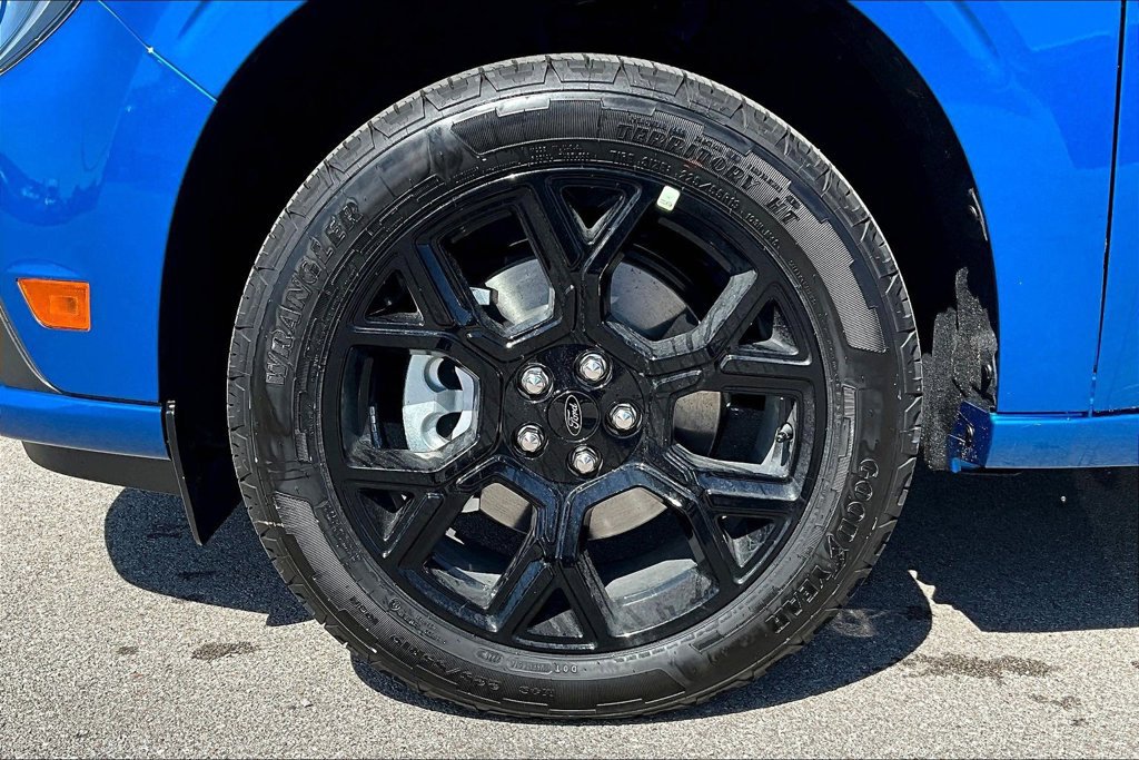 New 2026 Ford Maverick Lobo AWD/4WD image 12