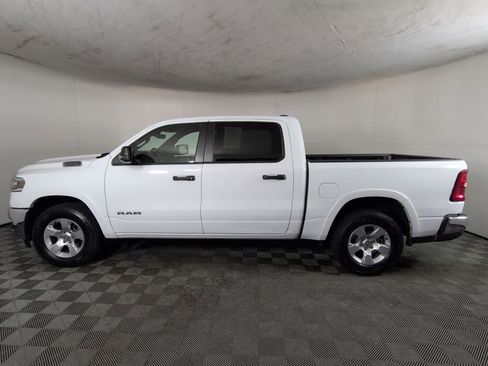 Certified 2025 RAM 1500 Big Horn AWD/4WD image 9