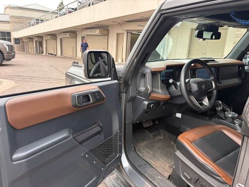 Used 2024 Ford Bronco Outer Banks AWD/4WD image 15