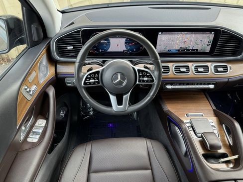 Used 2020 Mercedes-Benz GLE 350 4MATIC w/ AMG Line Exterior image 25