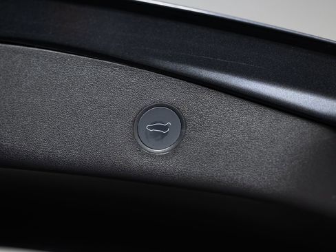 Used 2021 Tesla Model 3 Standard Range image 21