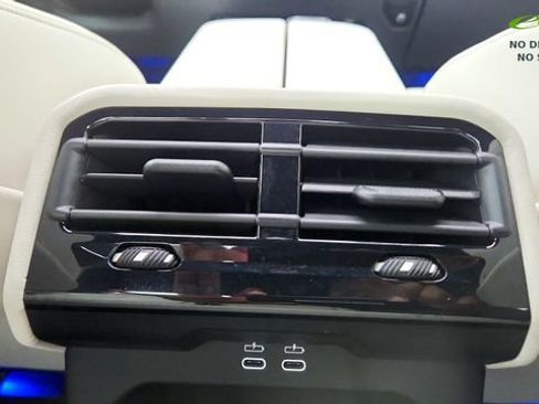 Used 2025 BMW 540i xDrive AWD/4WD image 48