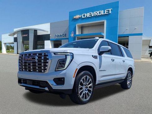 New 2026 GMC Yukon XL Denali w/ Sun & Power Step Package RWD image 9