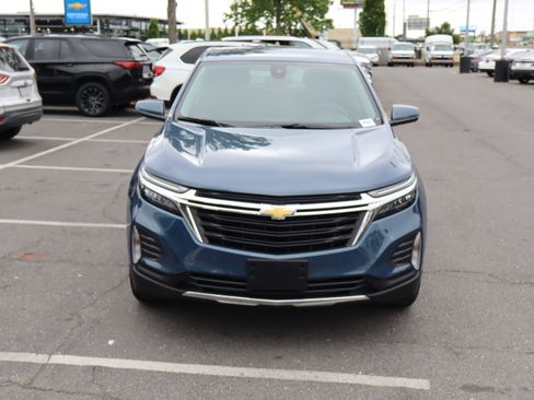 Used 2024 Chevrolet Equinox LT FWD image 3