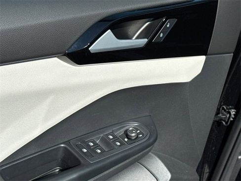 New 2025 Volkswagen Taos S image 36
