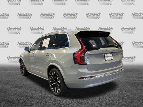 Used 2025 Volvo XC90 B6 Plus image 8