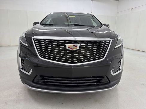 Certified 2025 Cadillac XT5 Premium Luxury w/ LPO, Floor Liner Package AWD/4WD image 14