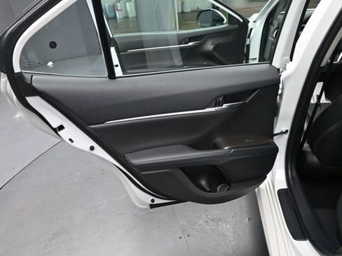 Used 2022 Toyota Camry XLE w/ Navigation Upgrade Package FWD image 24