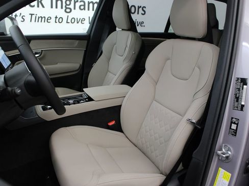 New 2026 Volvo XC90 B6 Plus w/ Protection Package Premier AWD/4WD image 15