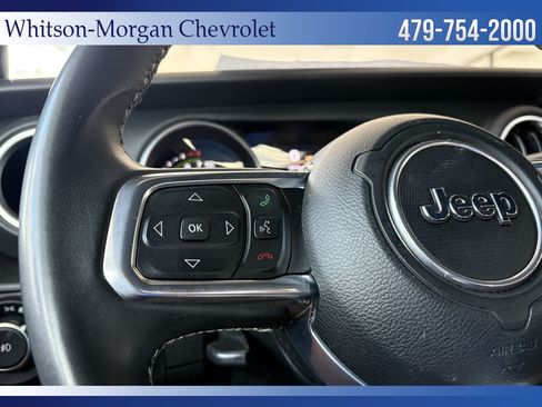 Used 2022 Jeep Wrangler Unlimited Sahara AWD/4WD image 15