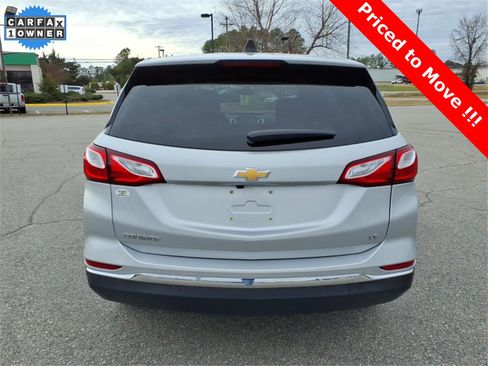Used 2018 Chevrolet Equinox LT image 4
