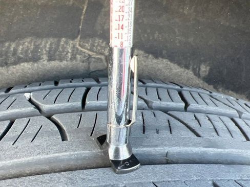 Used 2024 Jeep Grand Wagoneer Series III w/ Rear Seat Video Group 1 image 16