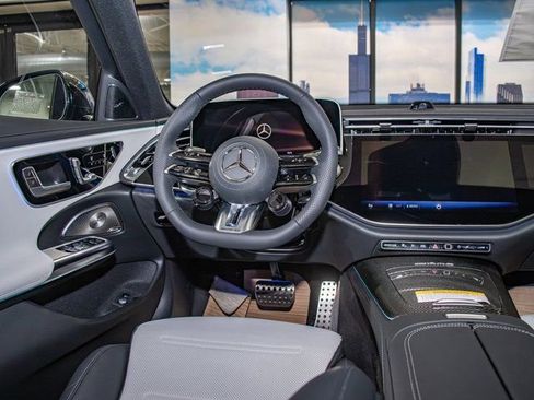 Used 2026 Mercedes-Benz E 53 AMG 4MATIC Sedan image 16